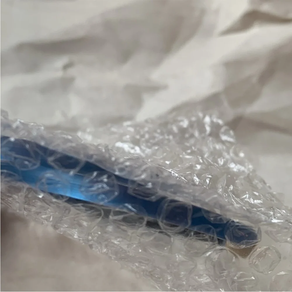 ALEXIS BITTAR Large Lightweight Skinny Lucite Hoop Earrings Light Lapis - Picture 4 of 4